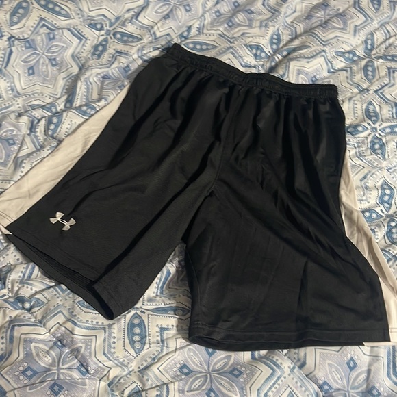 Under Armour Other - Men’s long Under Armour shorts L
